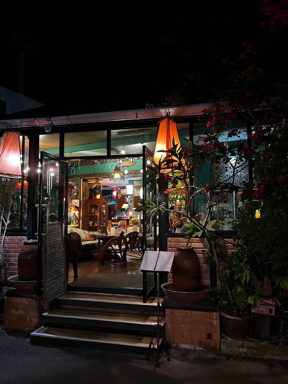 The entrance of Gecko Cabane restaurant on Maharat Road in Krabi Town